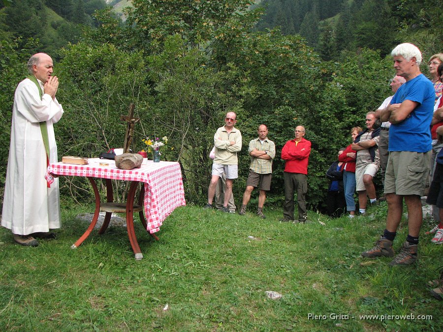 festaBeita 090.jpg - Don Zanchi celebra la S. Messa